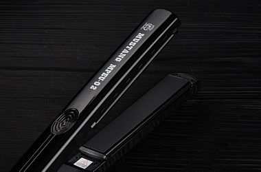Щипцы выпрямитель Mustang Professional Keratin Iron MPEU-02 Черный